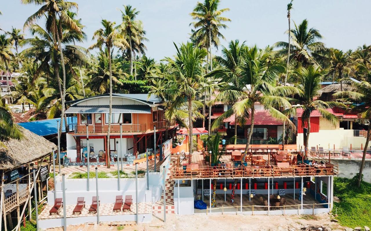 Black Beach Resort Varkala Exterior foto