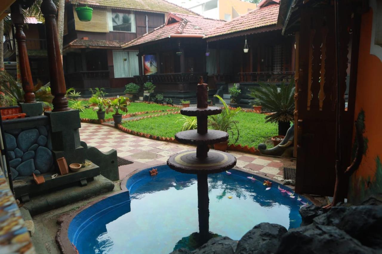 Black Beach Resort Varkala Exterior foto