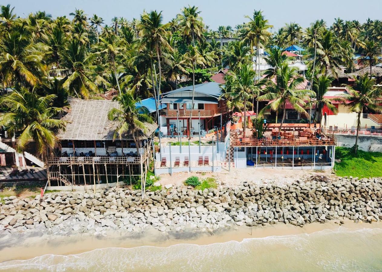 Black Beach Resort Varkala Exterior foto